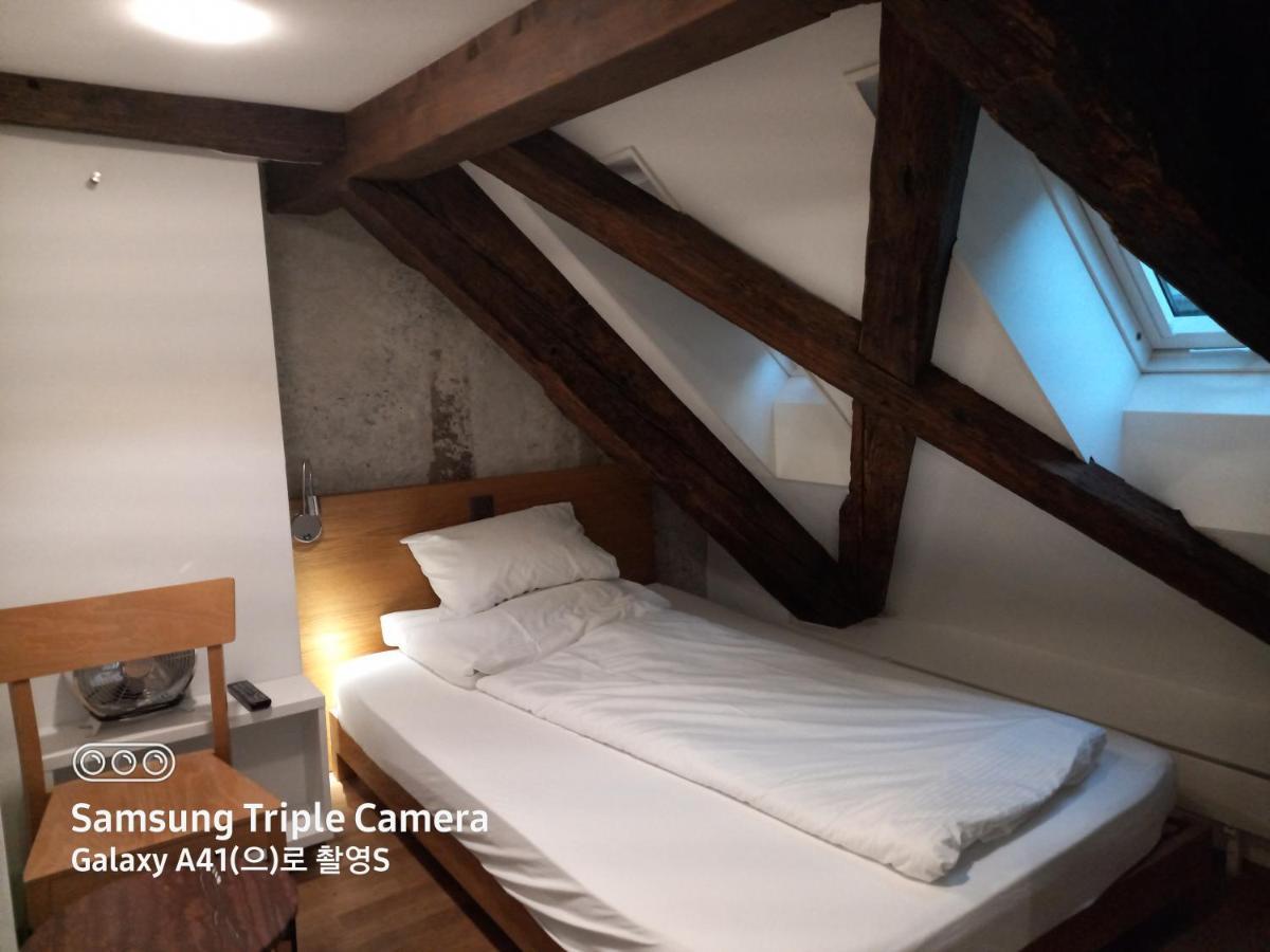 Hotel Lestelle - Self Check-In Люцерн Экстерьер фото